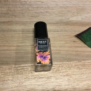 New Nest Sun Kissed Hibiscus Mini Travel Size